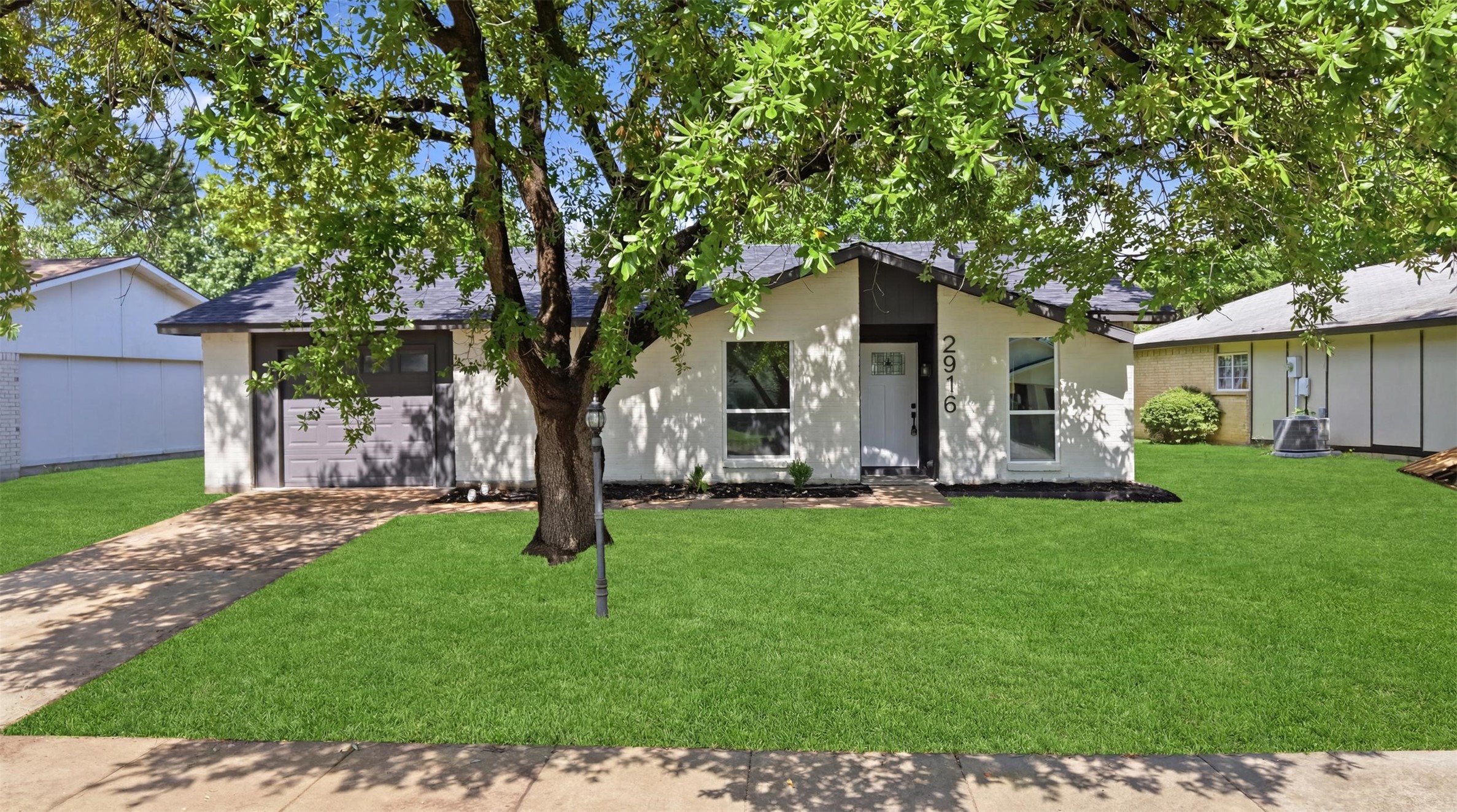 2916 Rayswood Drive Carrollton TX 75007