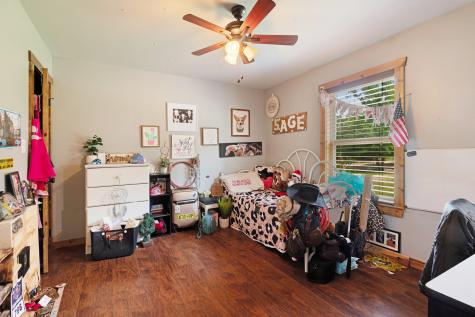 285 5th Street NE Bogata TX 75417