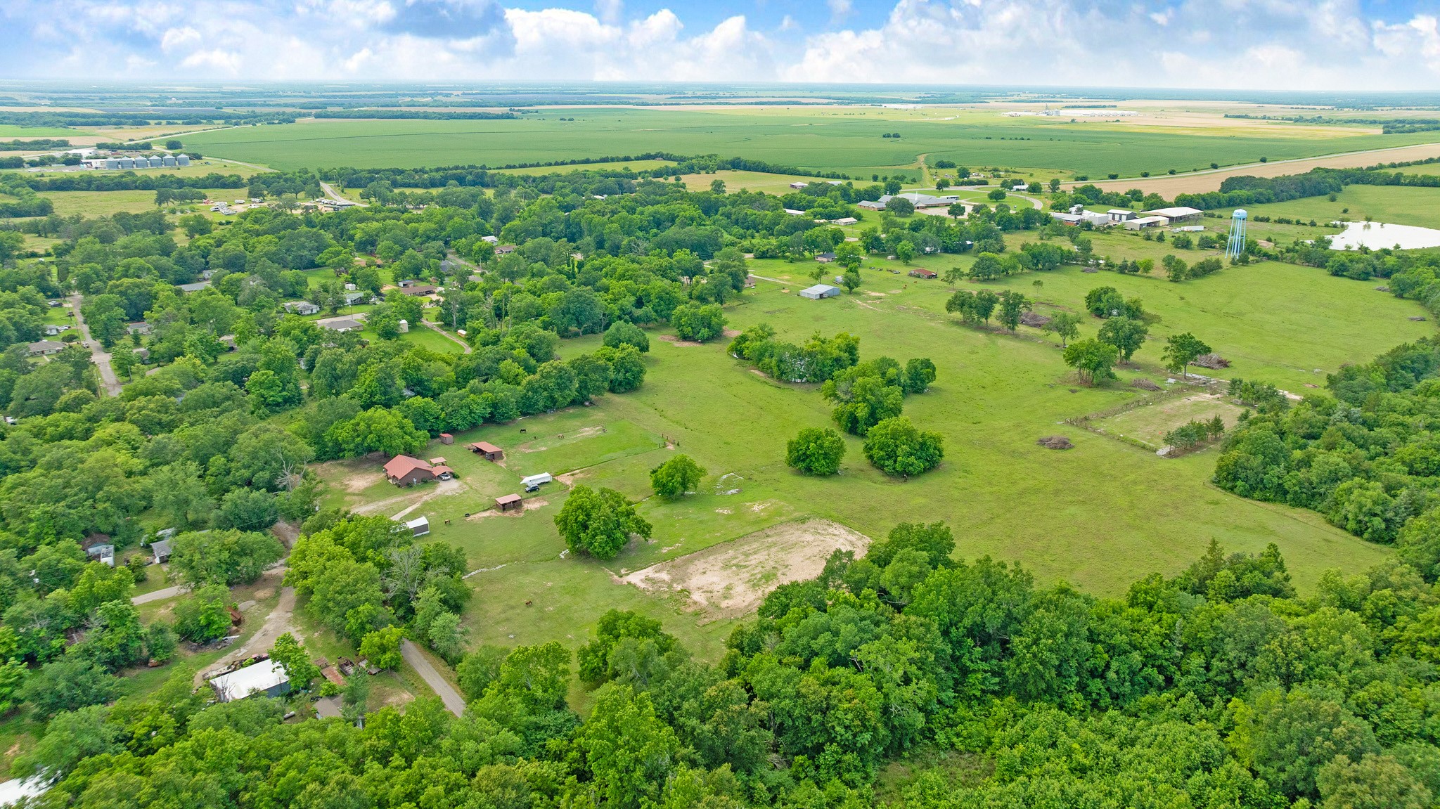 285 5th Street NE Bogata TX 75417