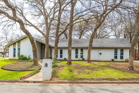 1819 W Cedar Elm Drive Arlington TX 76012