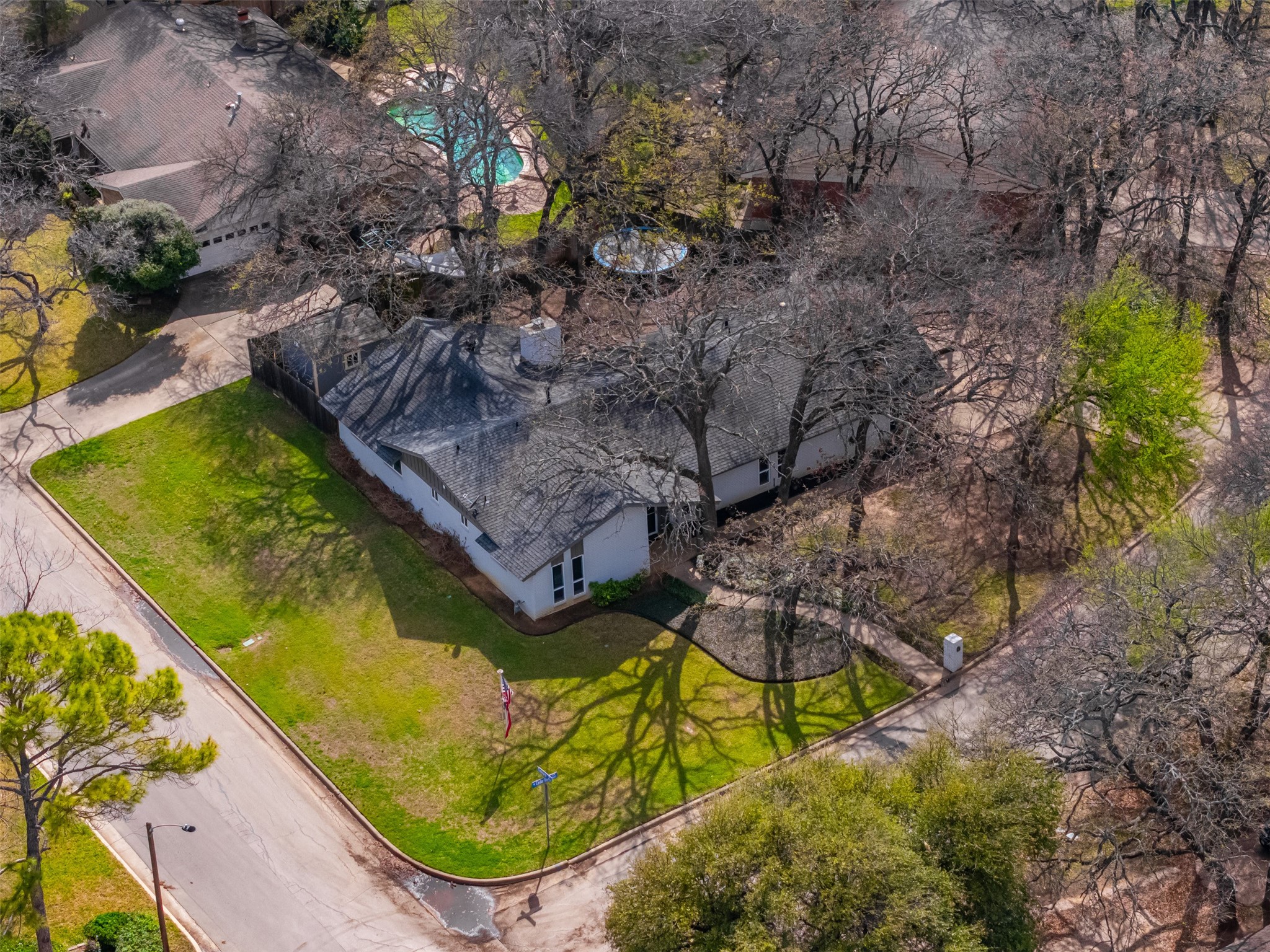 1819 W Cedar Elm Drive Arlington TX 76012