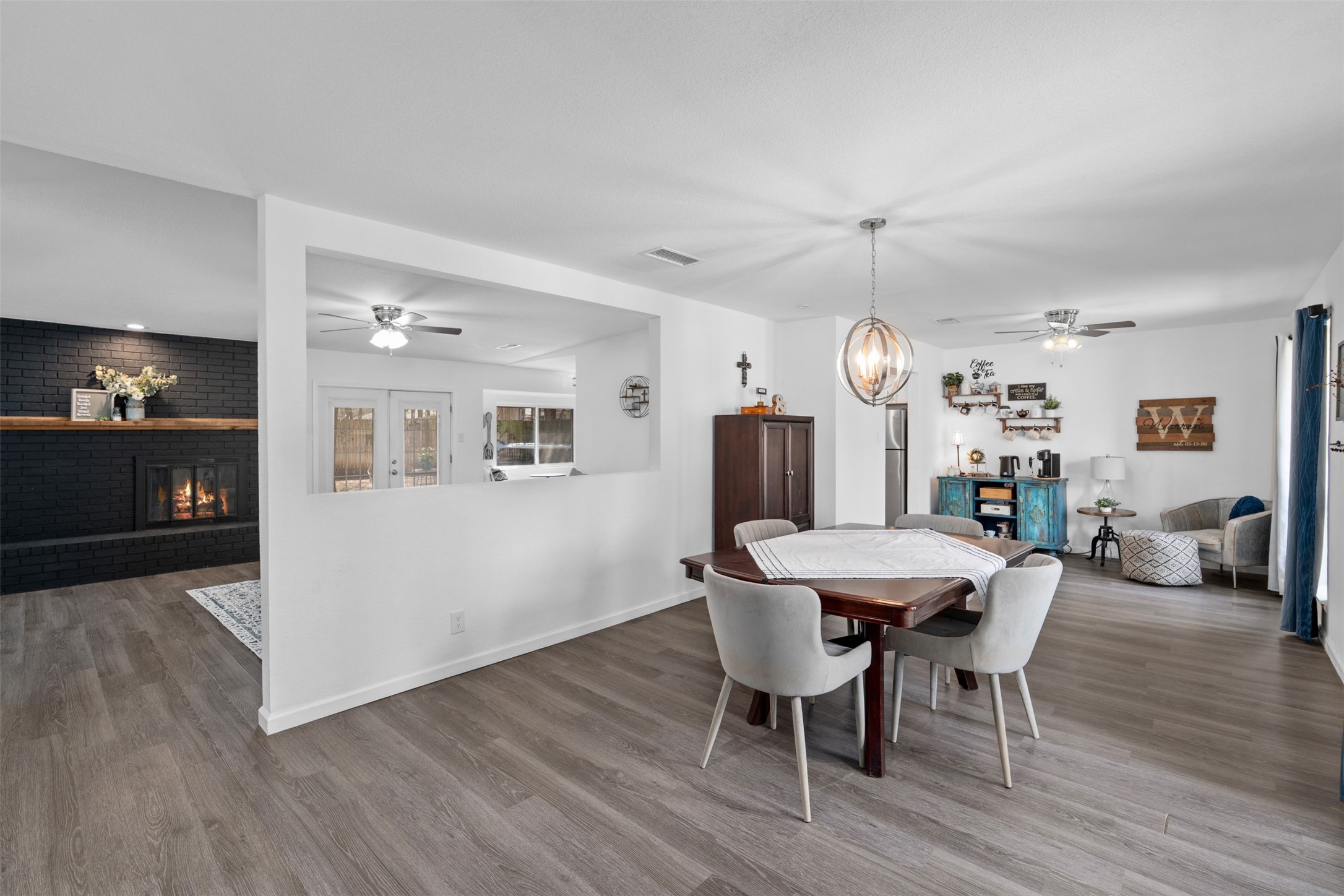 1819 W Cedar Elm Drive Arlington TX 76012