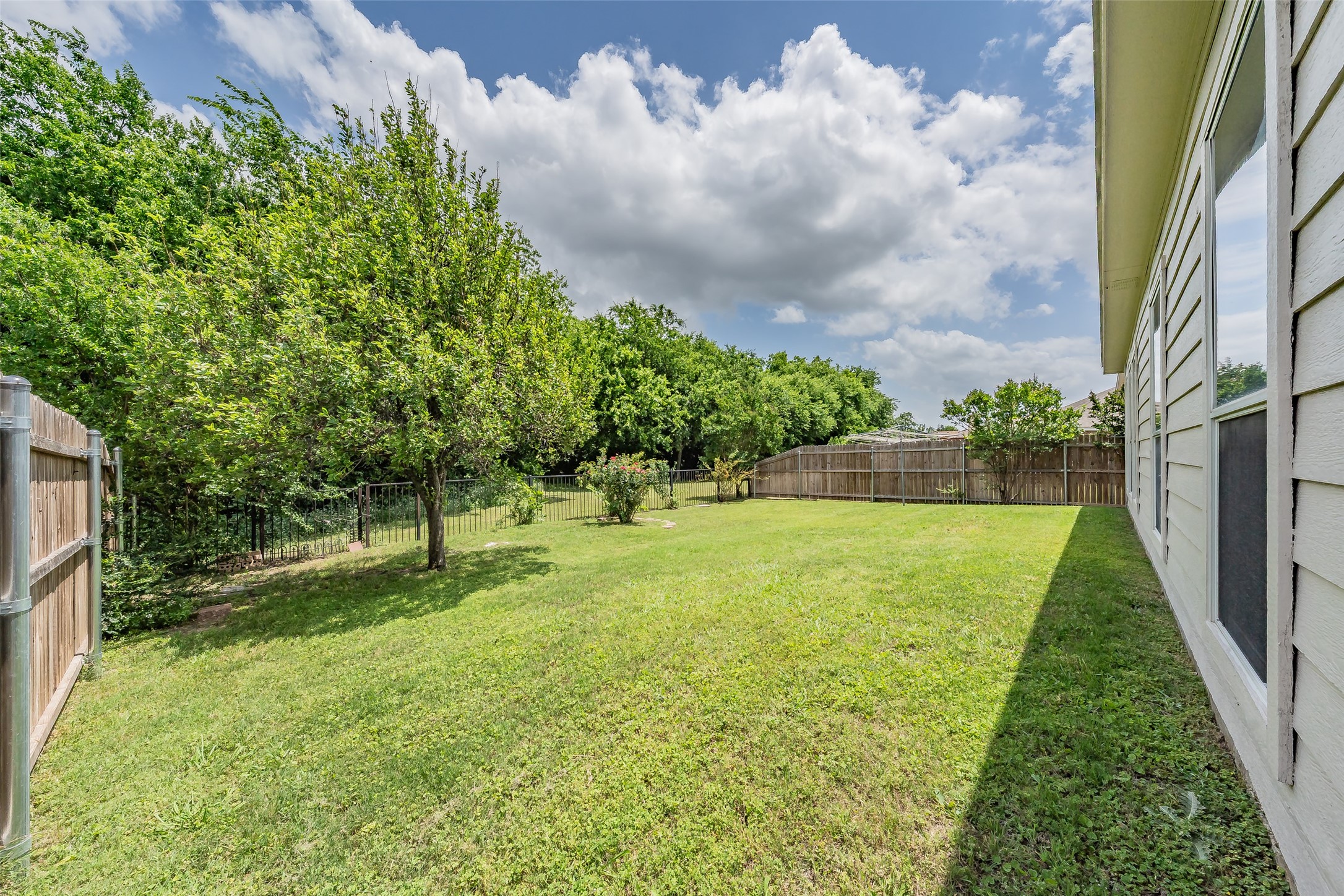 3217 Florian Lane Fort Worth TX 76108