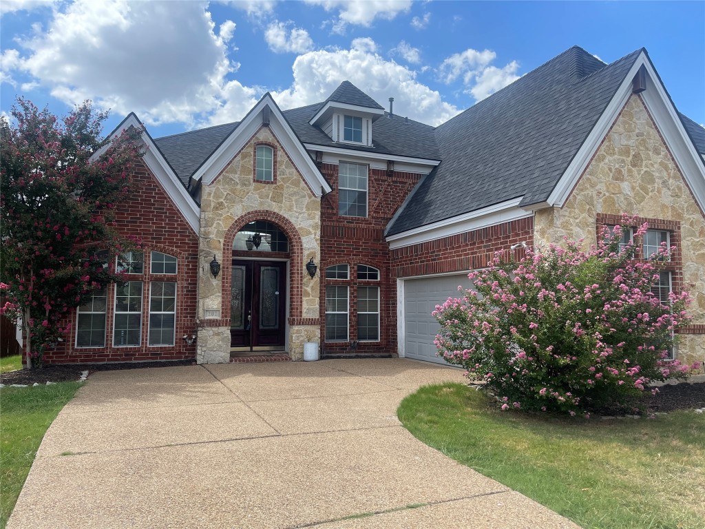 202 Crenshaw Drive Mansfield TX 76063
