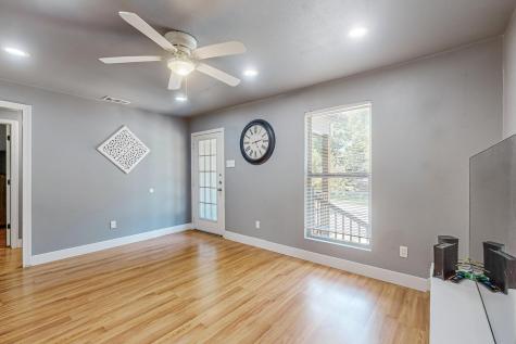4910 Kildare Avenue Dallas TX 75216