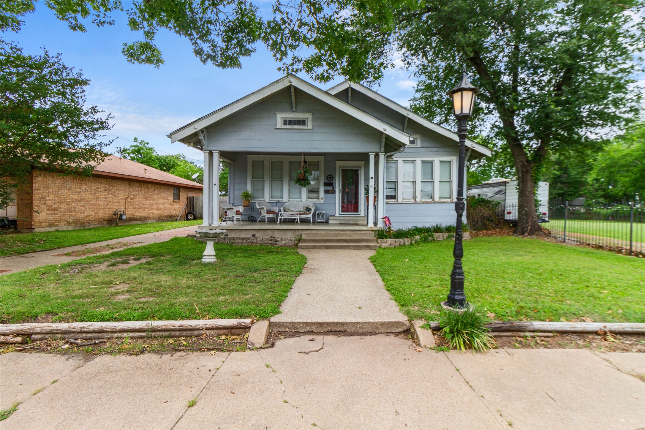 1594 W 4th Avenue Corsicana TX 75110