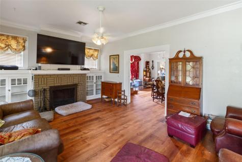1594 W 4th Avenue Corsicana TX 75110