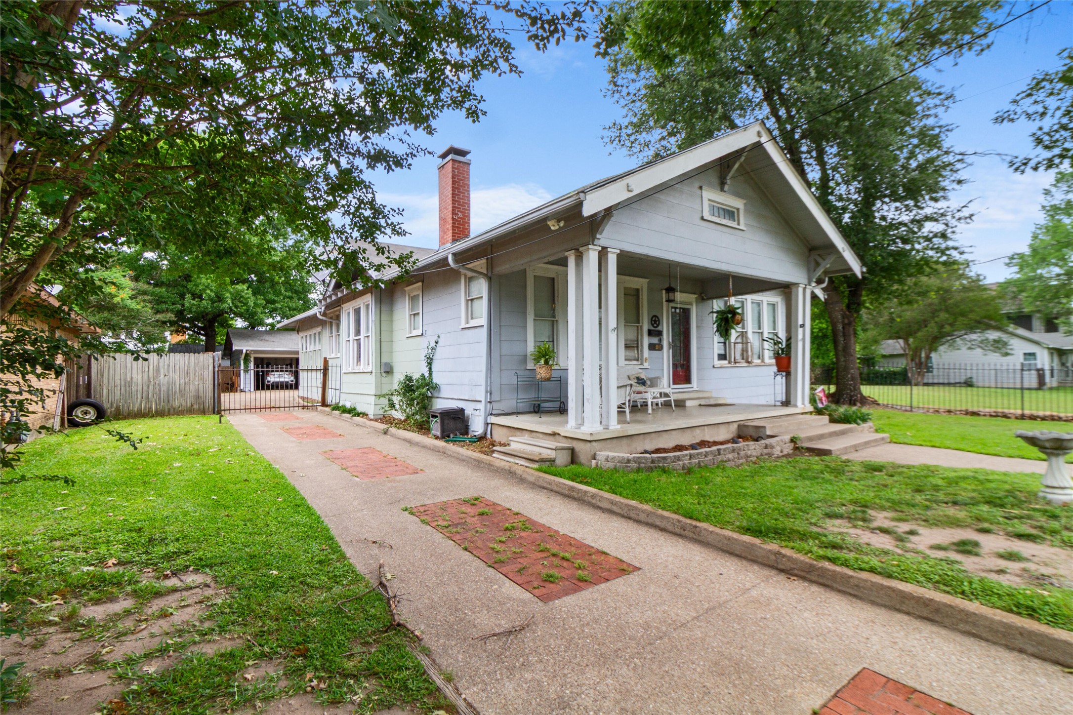 1594 W 4th Avenue Corsicana TX 75110