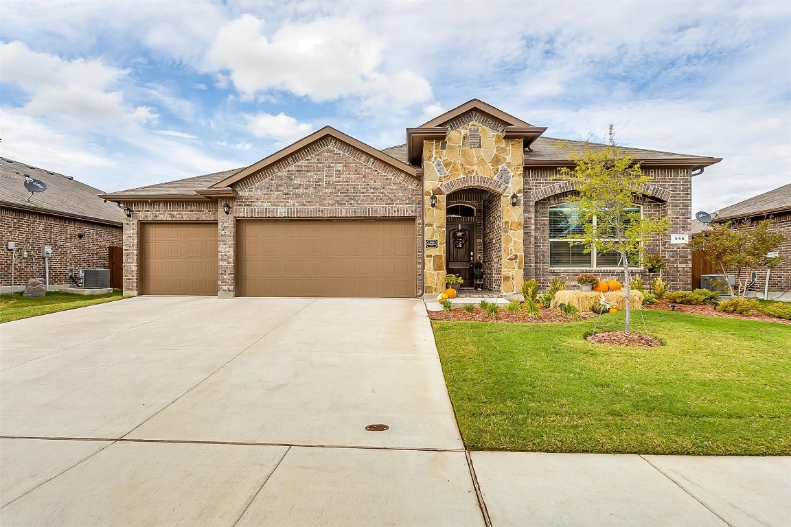 556 Redding Drive Saginaw TX 76131