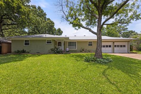 1216 W Cedar Street Arlington TX 76012