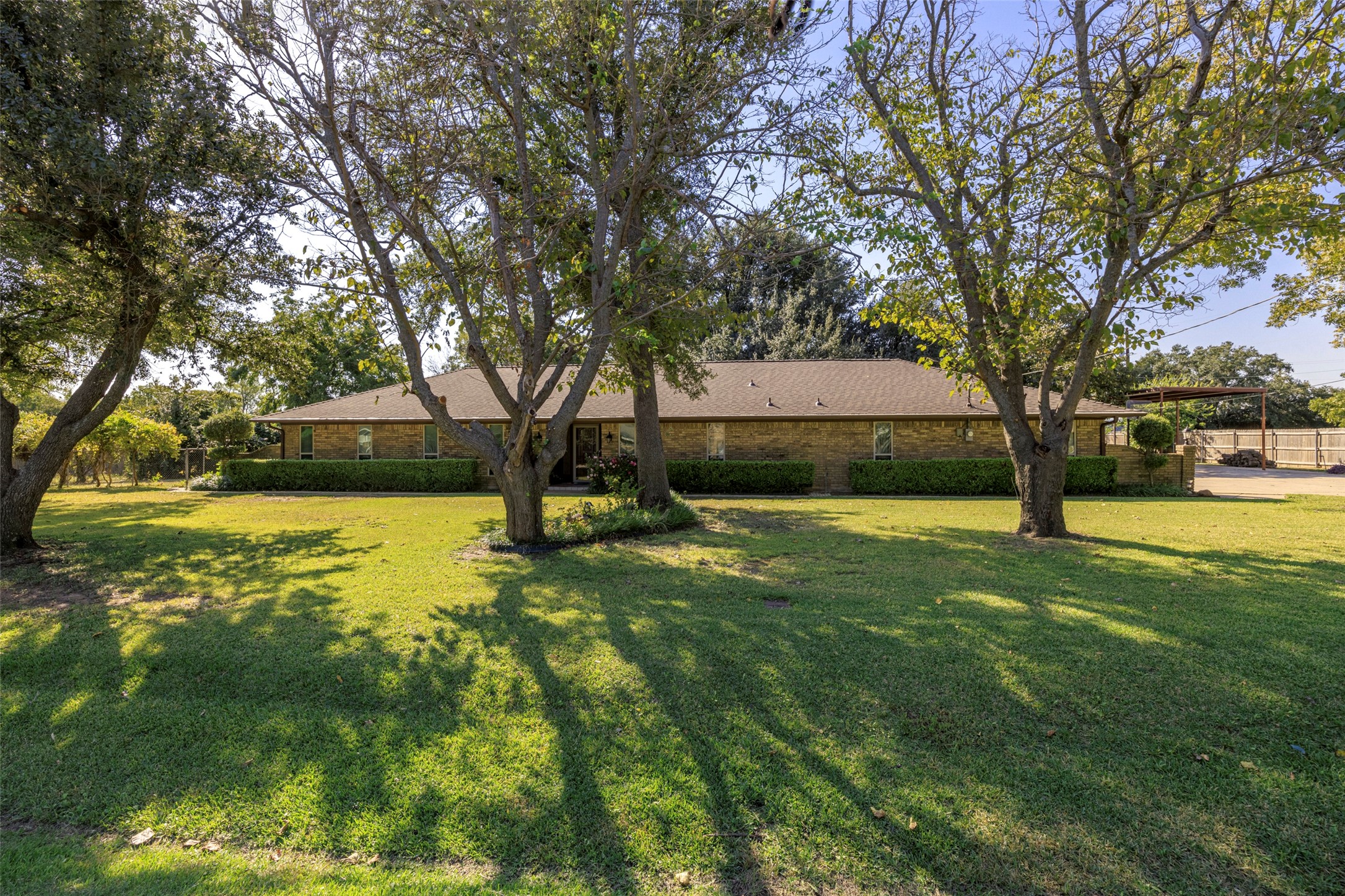 3300 S Shady Lane Arlington TX 76001