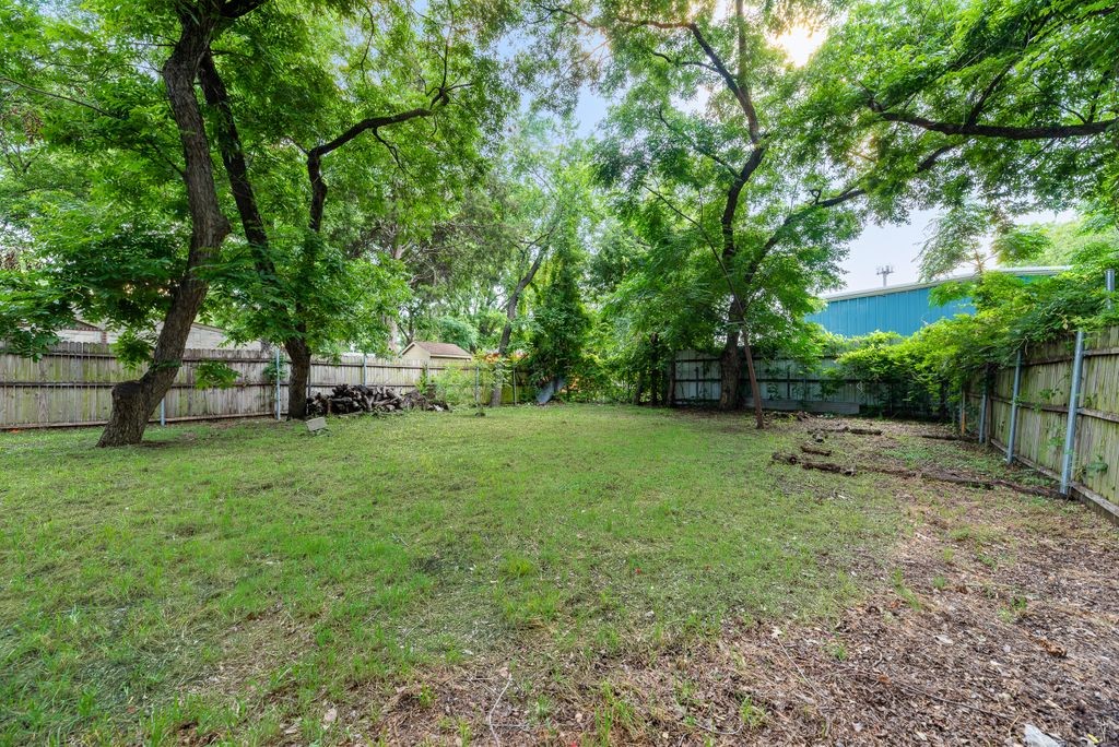 4419 Lawnview Avenue Dallas TX 75227
