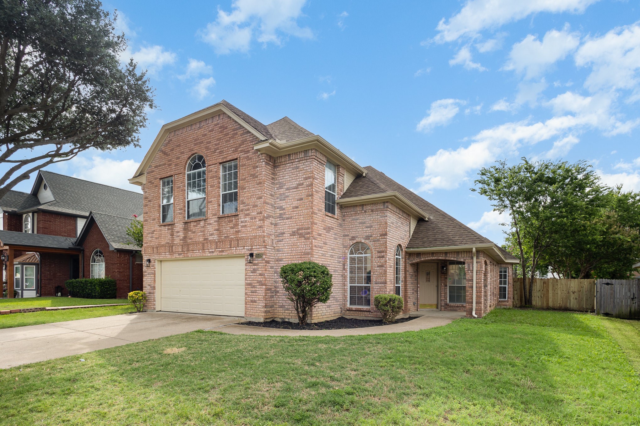 5519 Katey Lane Arlington TX 76017