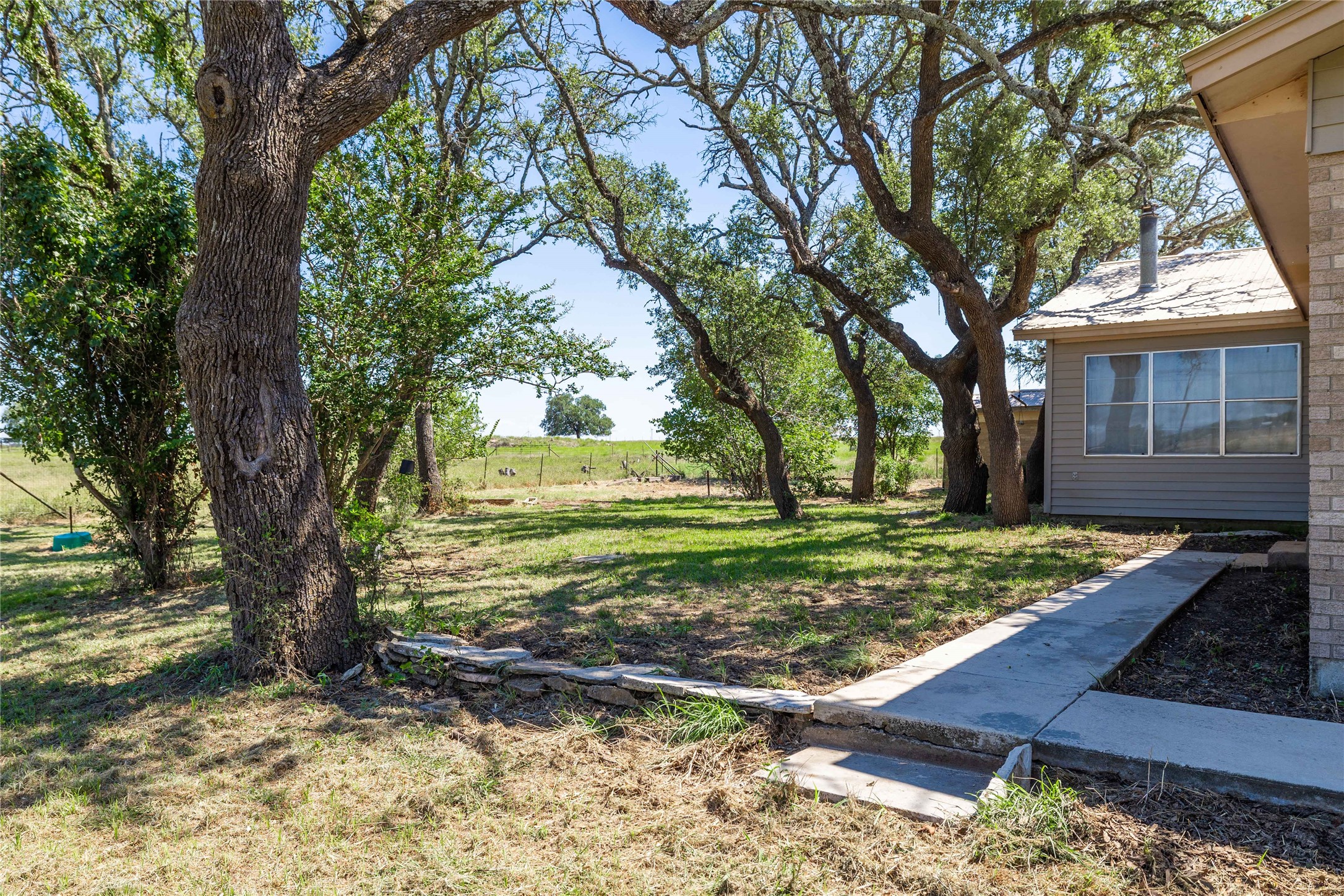 53 County Road 312 Goldthwaite TX 76844