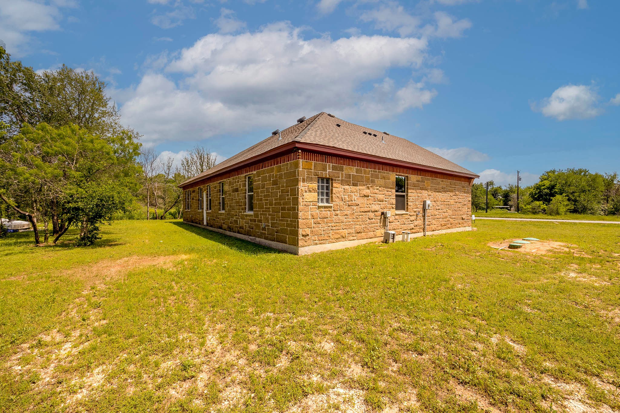 3024 Red Oak Drive Granbury TX 76048