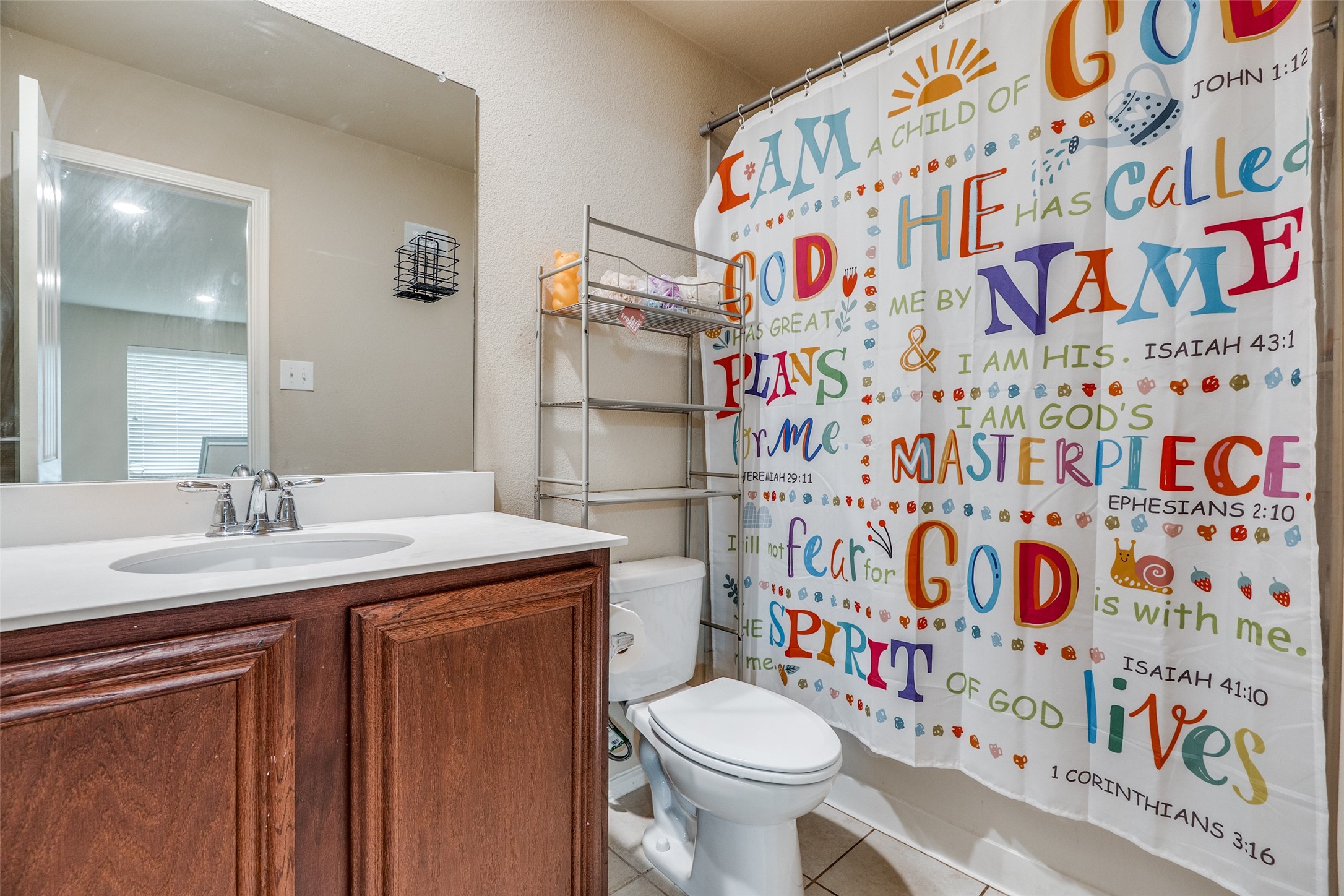 1924 Parkside Mews Lancaster TX 75146