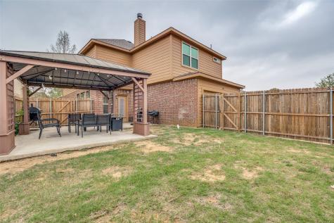 1924 Parkside Mews Lancaster TX 75146