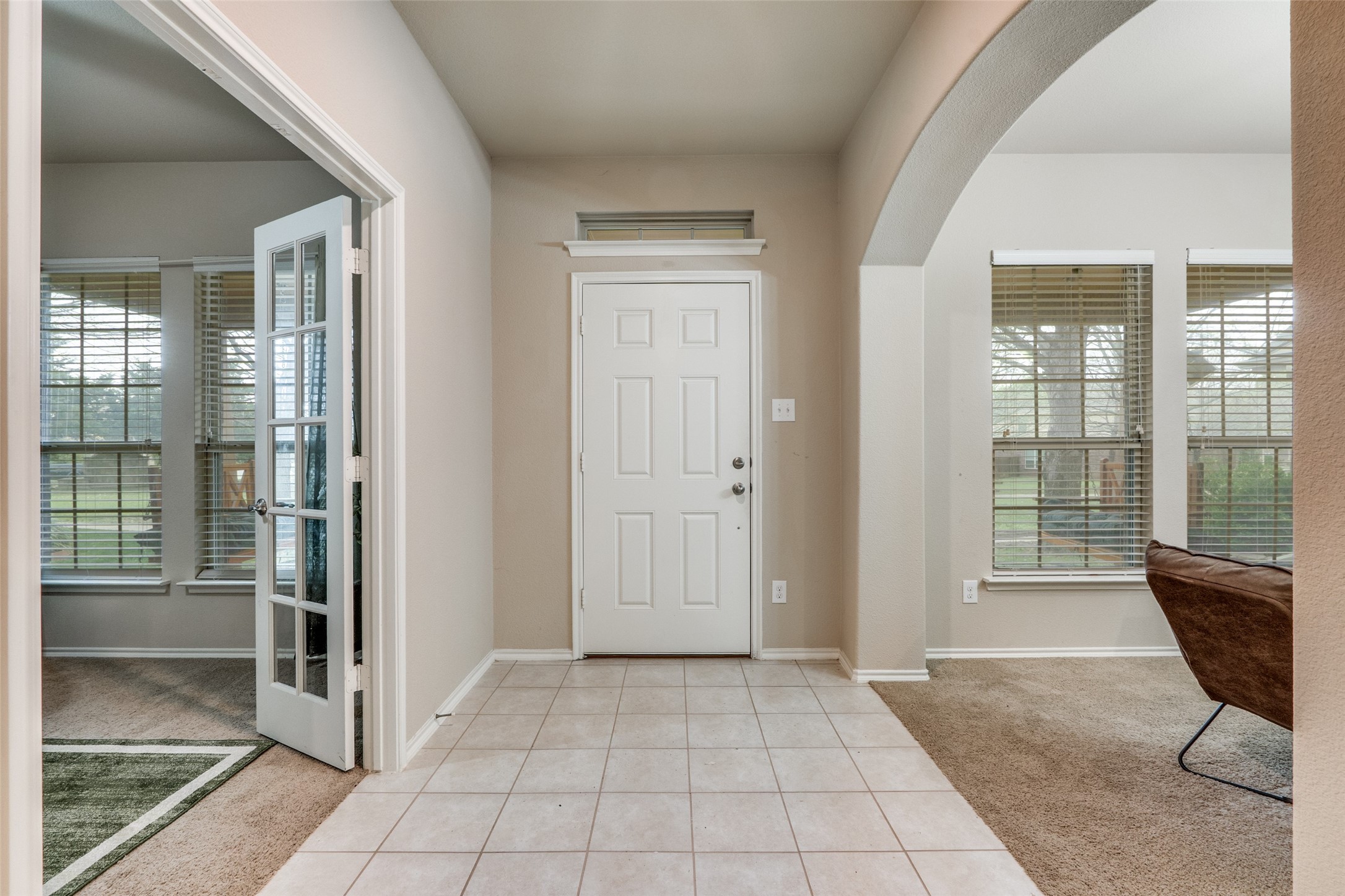 1924 Parkside Mews Lancaster TX 75146