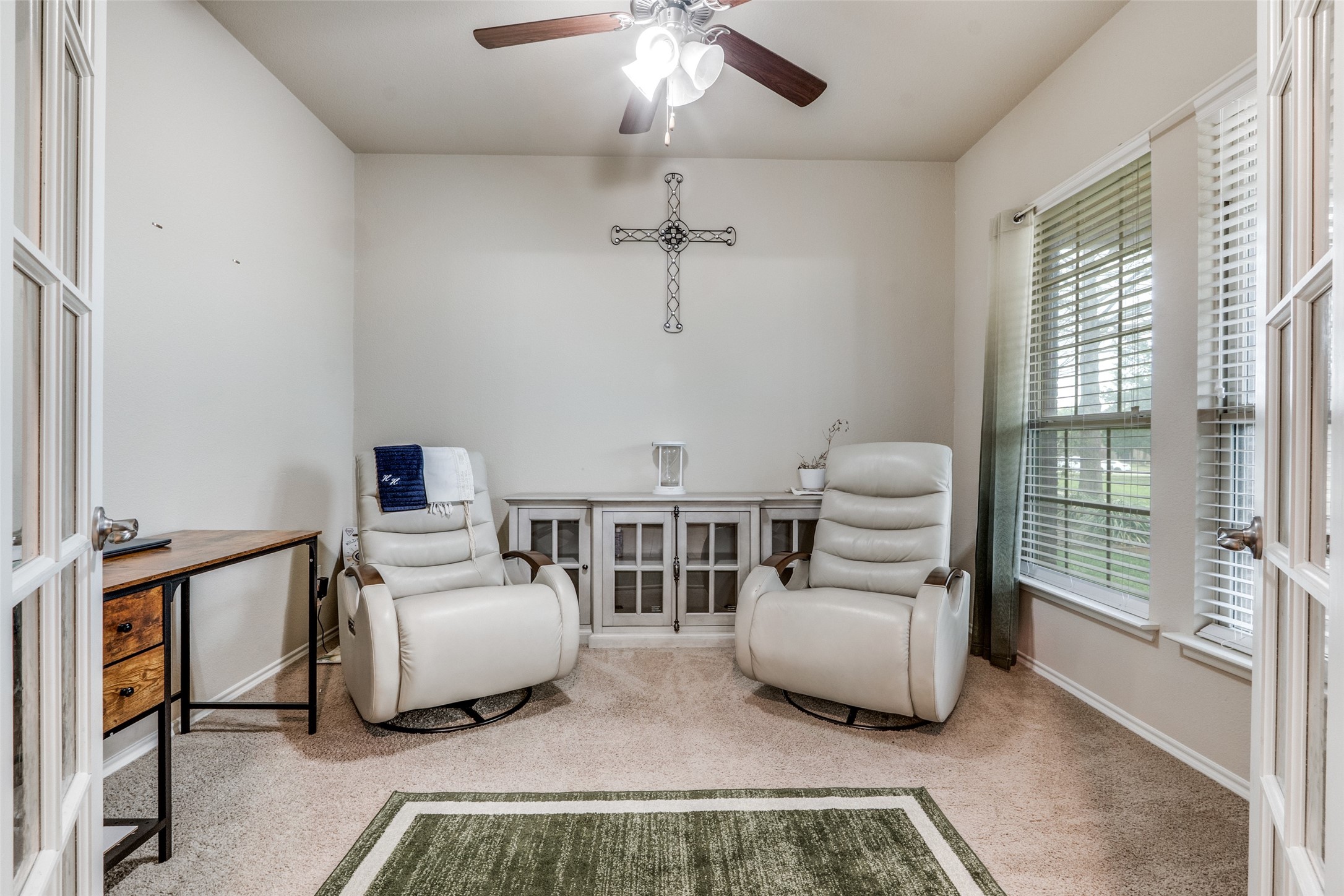 1924 Parkside Mews Lancaster TX 75146