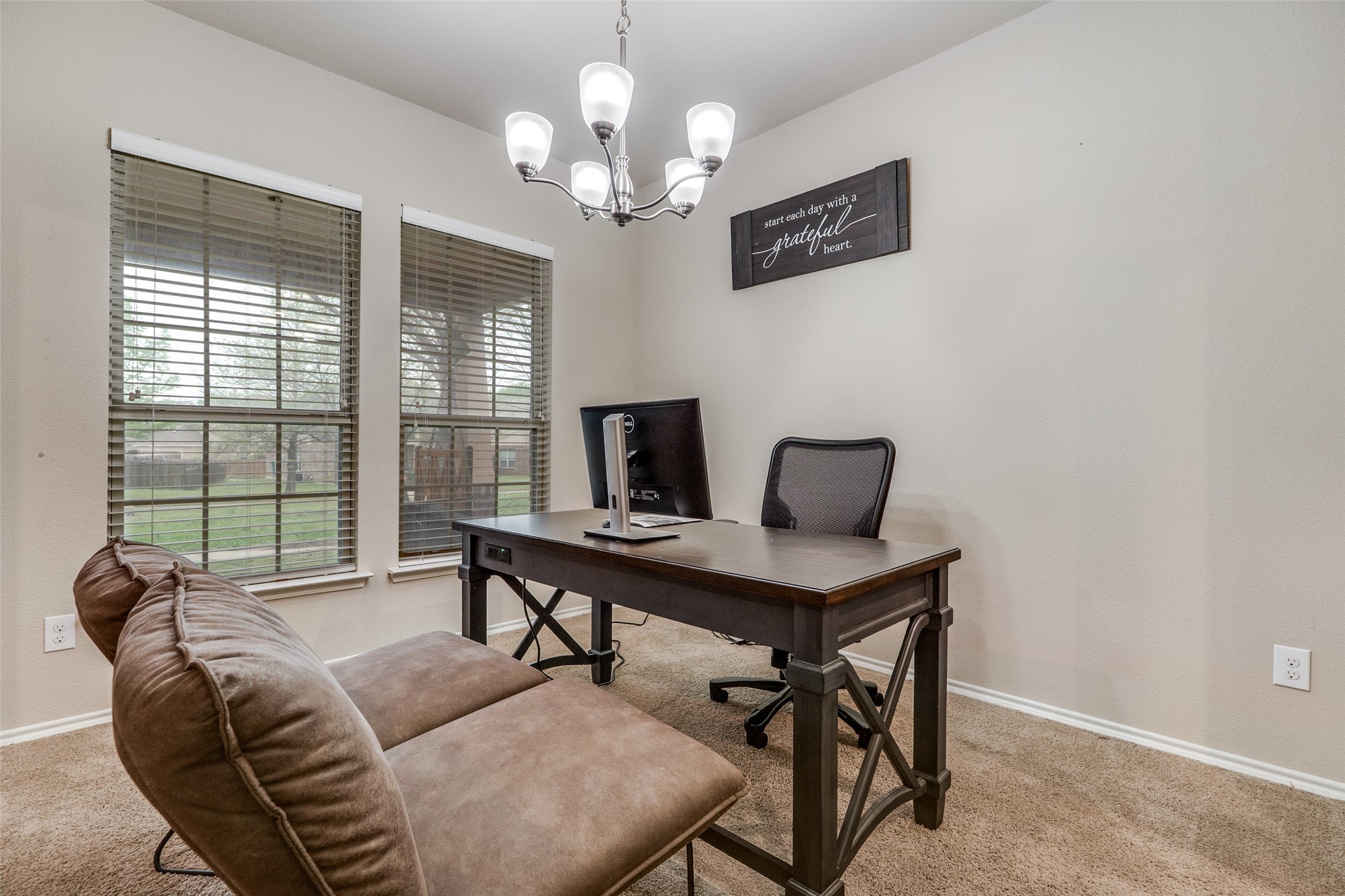 1924 Parkside Mews Lancaster TX 75146