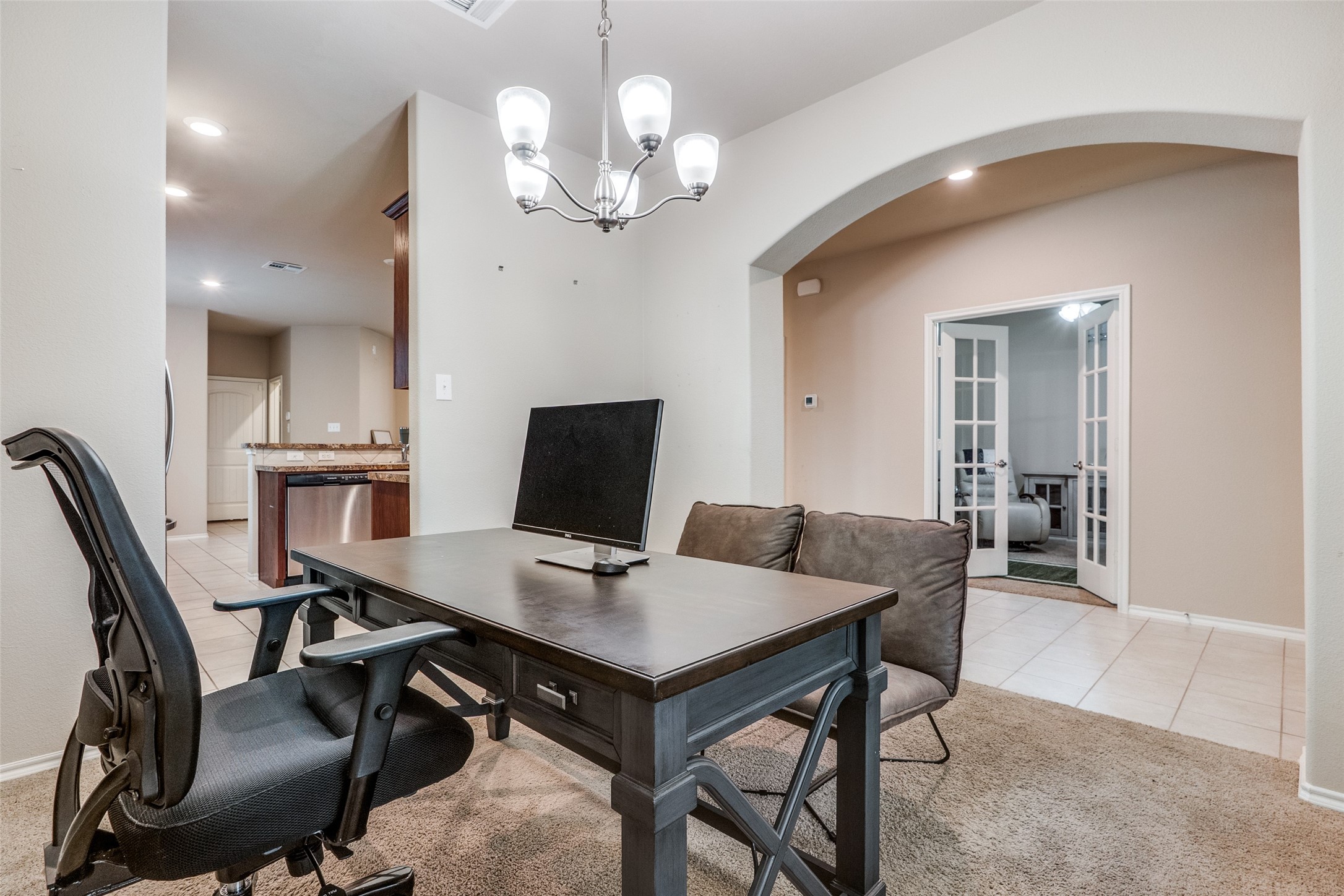 1924 Parkside Mews Lancaster TX 75146