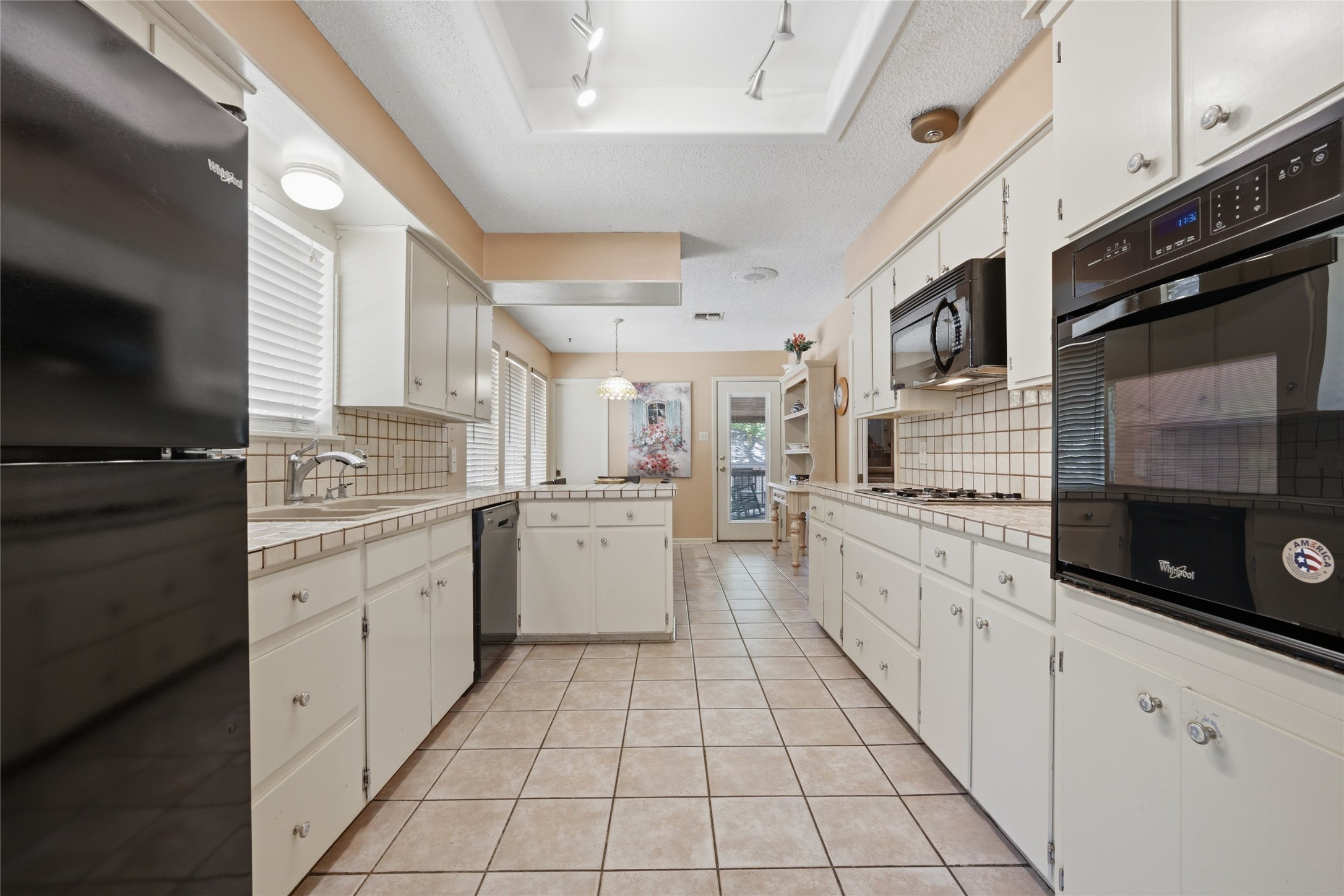 8240 Forest Ridge Drive Woodway TX 76712