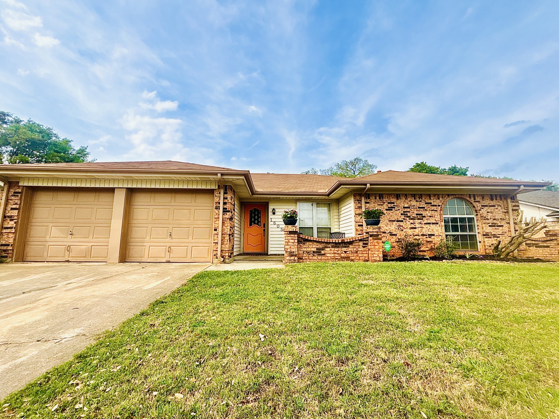 1605 Winchester Way Bedford TX 76022