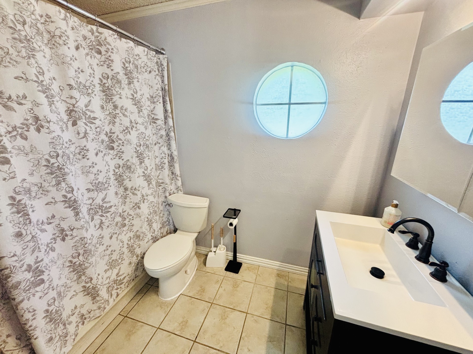 1605 Winchester Way Bedford TX 76022