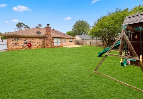 1605 Winchester Way Bedford TX 76022