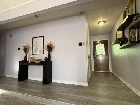 1605 Winchester Way Bedford TX 76022