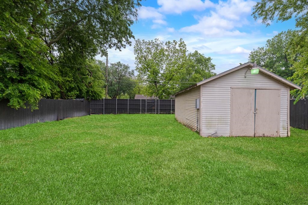 8736 Comer Drive Dallas TX 75217