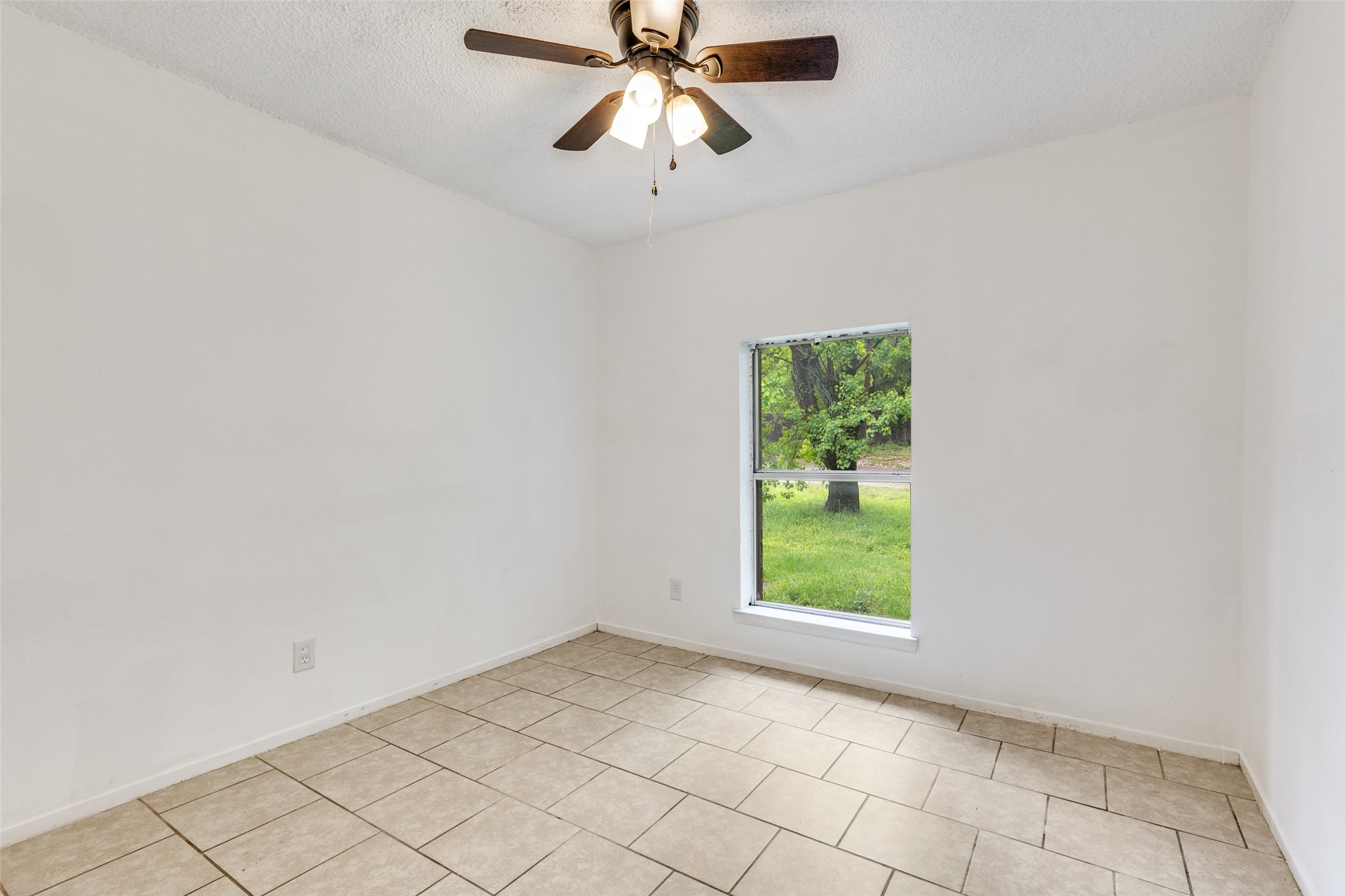 520 Lake Crest Parkway Azle TX 76020