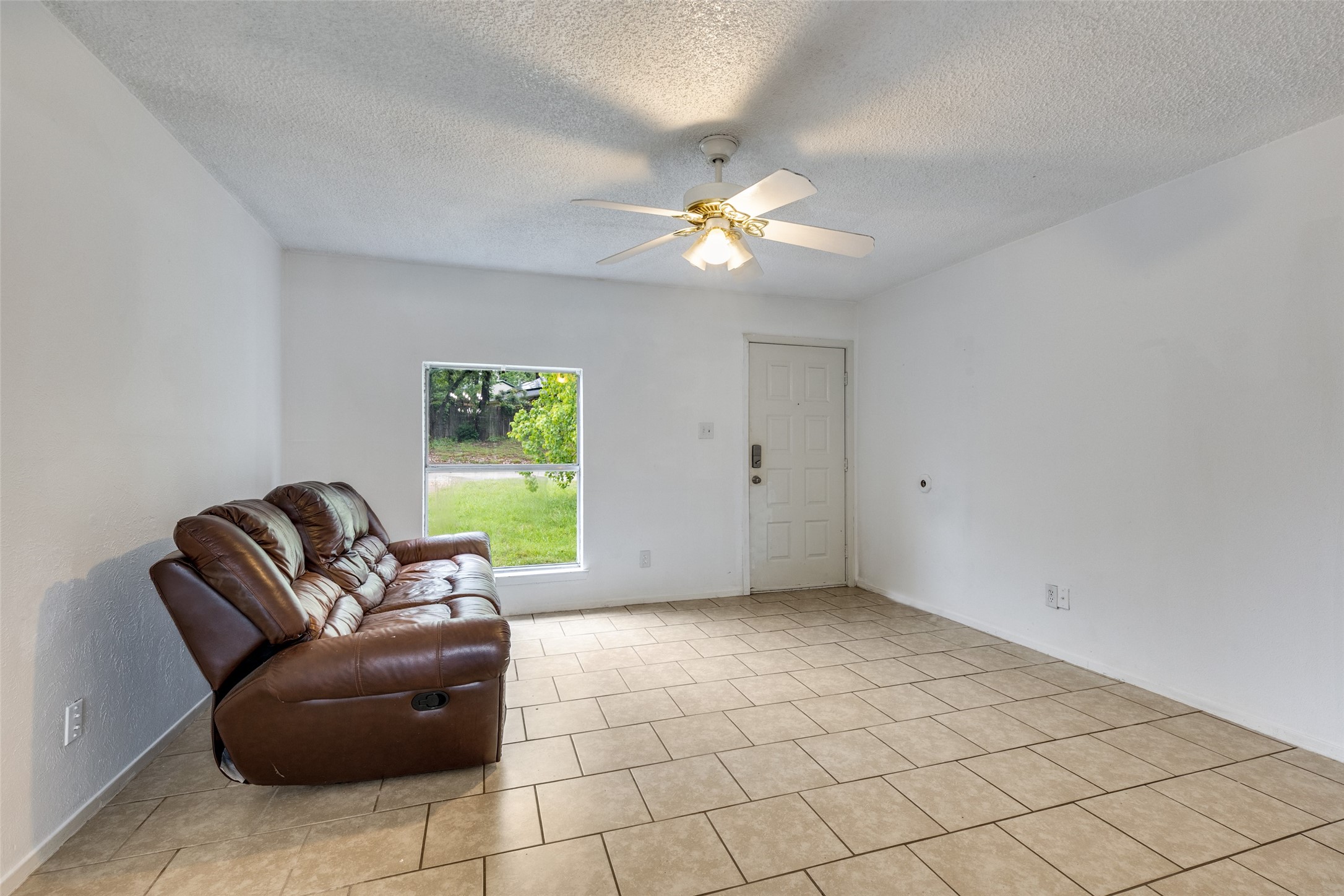 520 Lake Crest Parkway Azle TX 76020