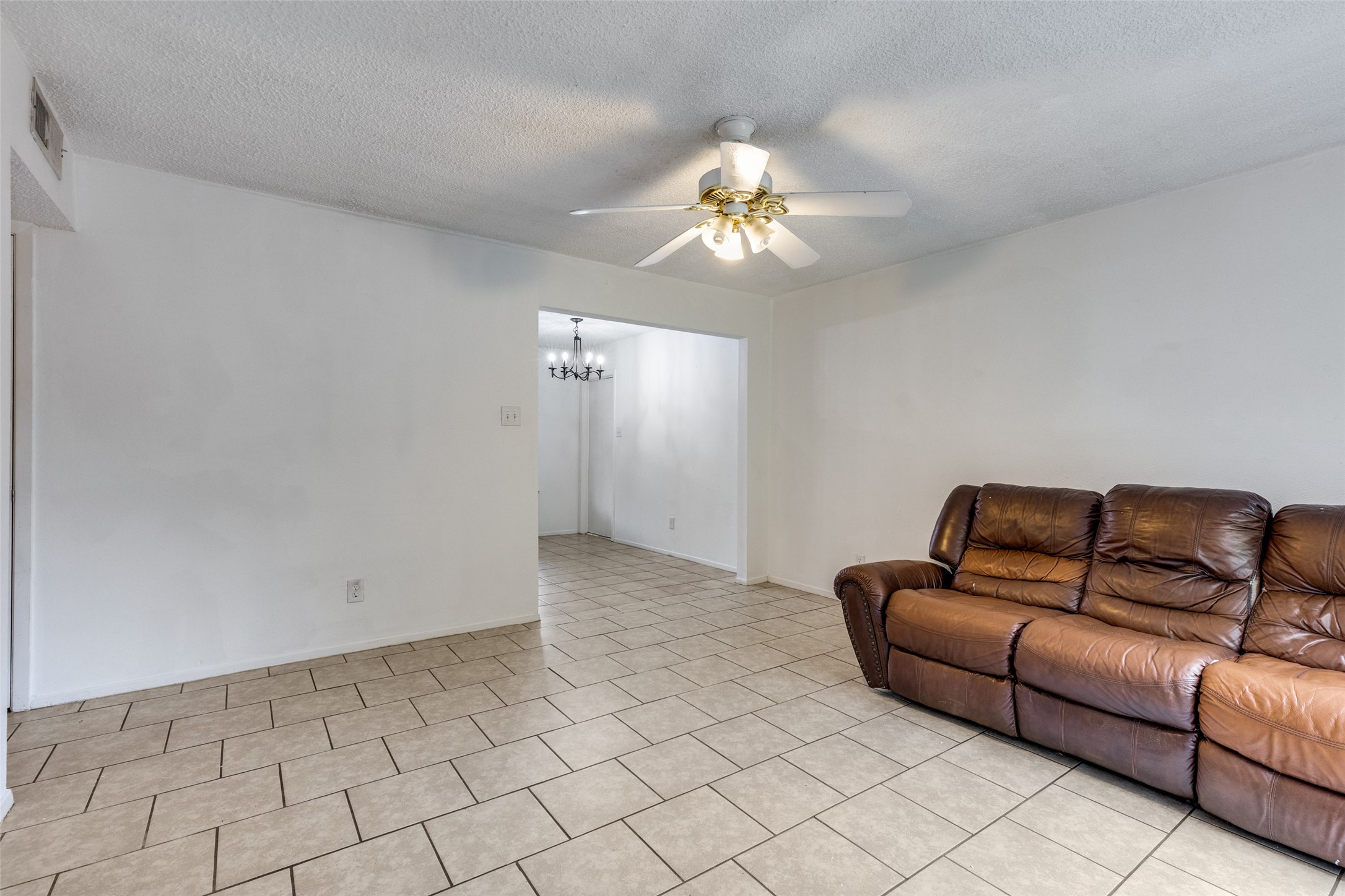 520 Lake Crest Parkway Azle TX 76020