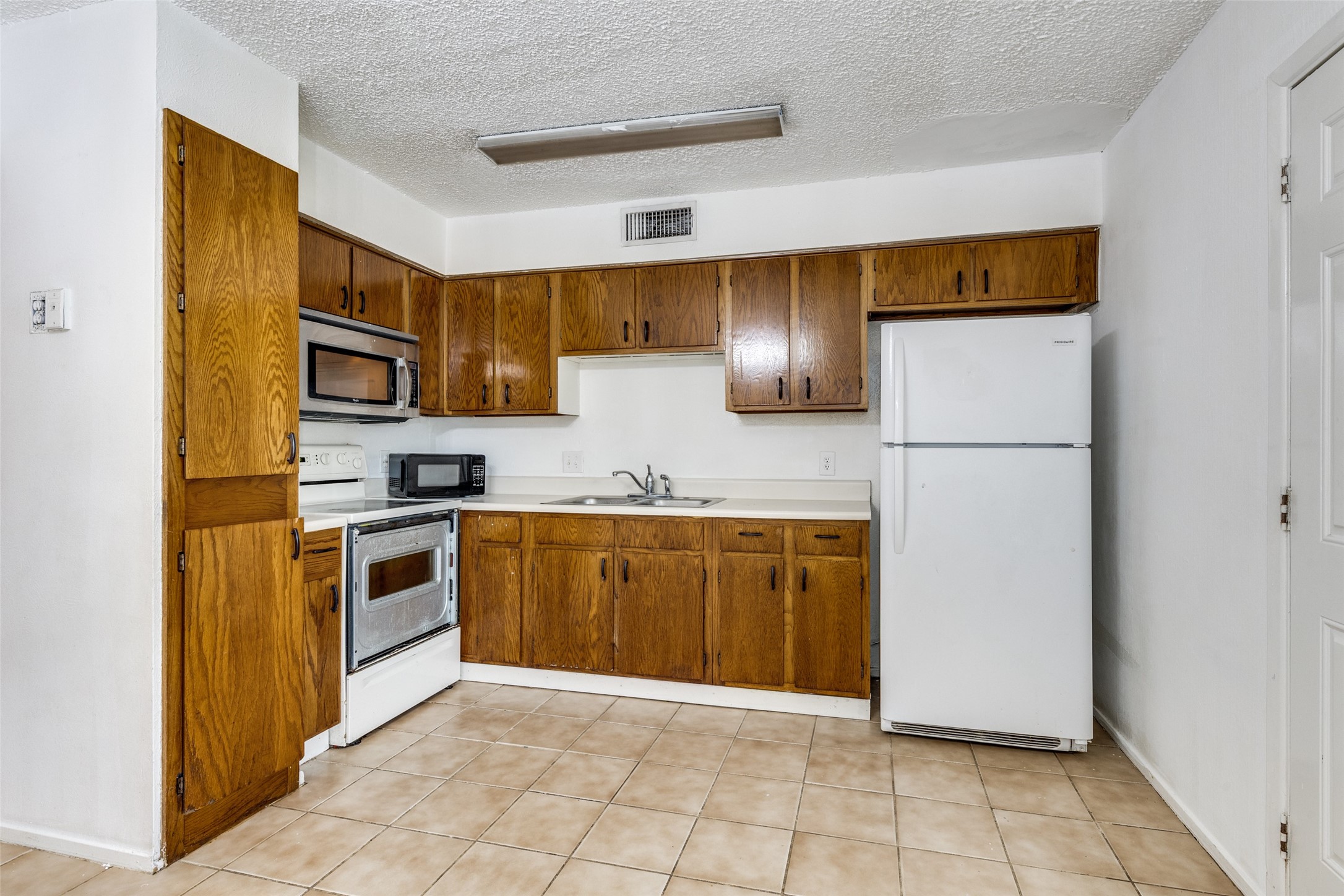 520 Lake Crest Parkway Azle TX 76020