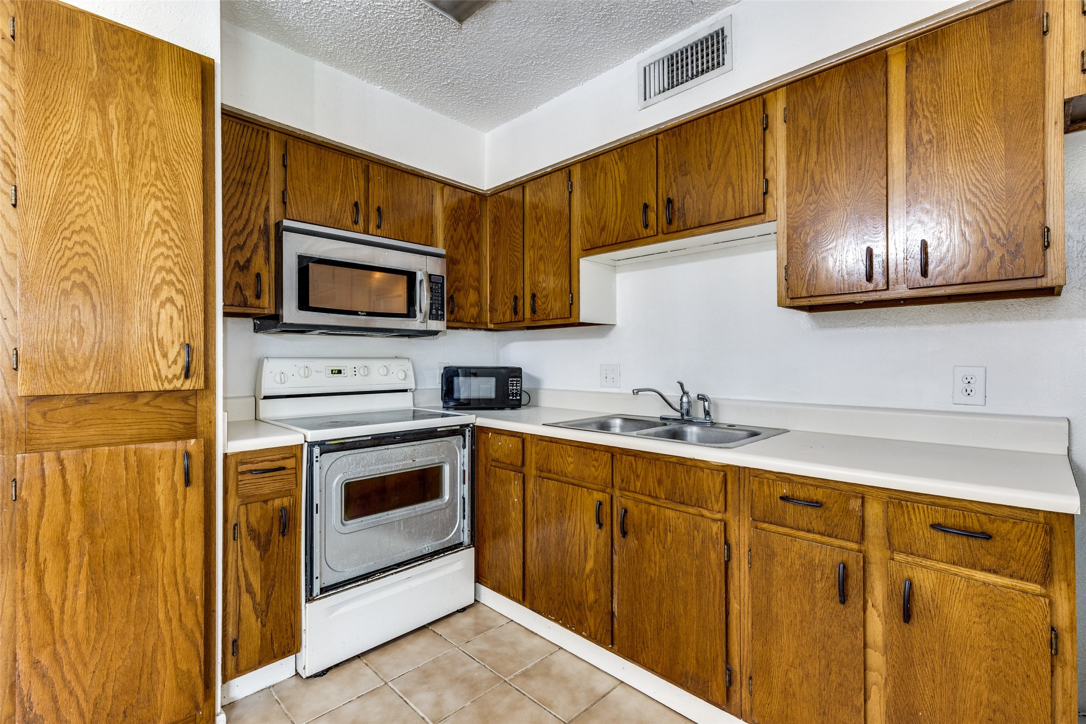 520 Lake Crest Parkway Azle TX 76020