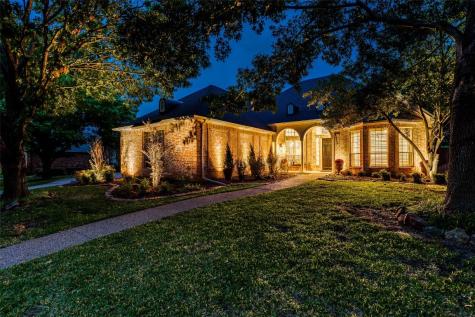 802 Parkwood Court Mckinney TX 75072
