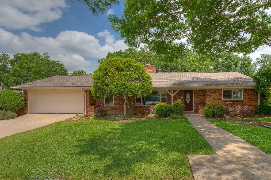 1813 Saxony Road Fort Worth TX 76116