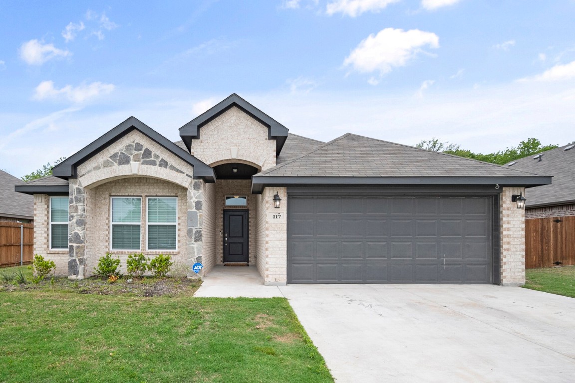 117 Gardenia Drive Azle TX 76020