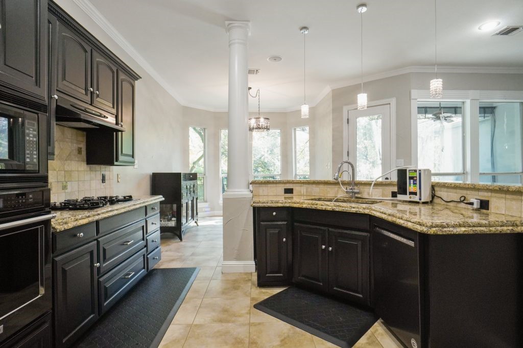 5968 Riverbend Place Fort Worth TX 76112