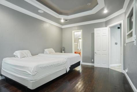 5968 Riverbend Place Fort Worth TX 76112