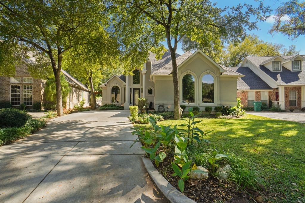 5968 Riverbend Place Fort Worth TX 76112