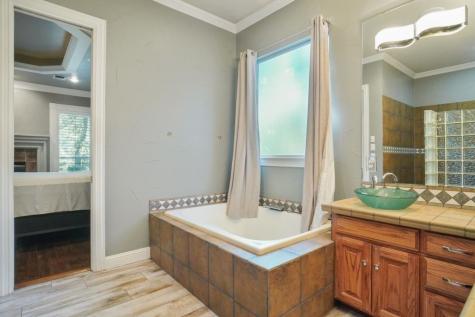 5968 Riverbend Place Fort Worth TX 76112