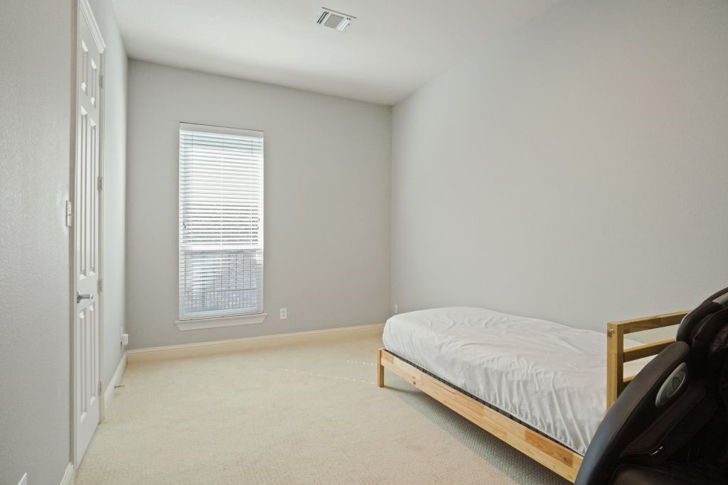 5968 Riverbend Place Fort Worth TX 76112