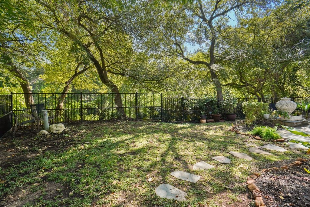 5968 Riverbend Place Fort Worth TX 76112