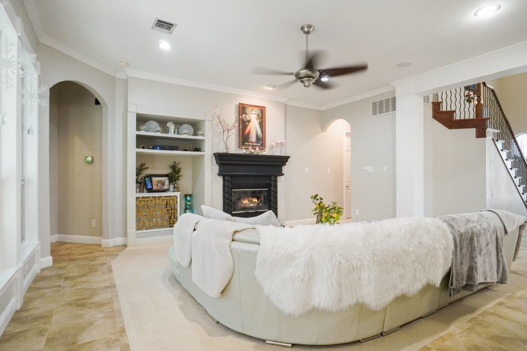 5968 Riverbend Place Fort Worth TX 76112