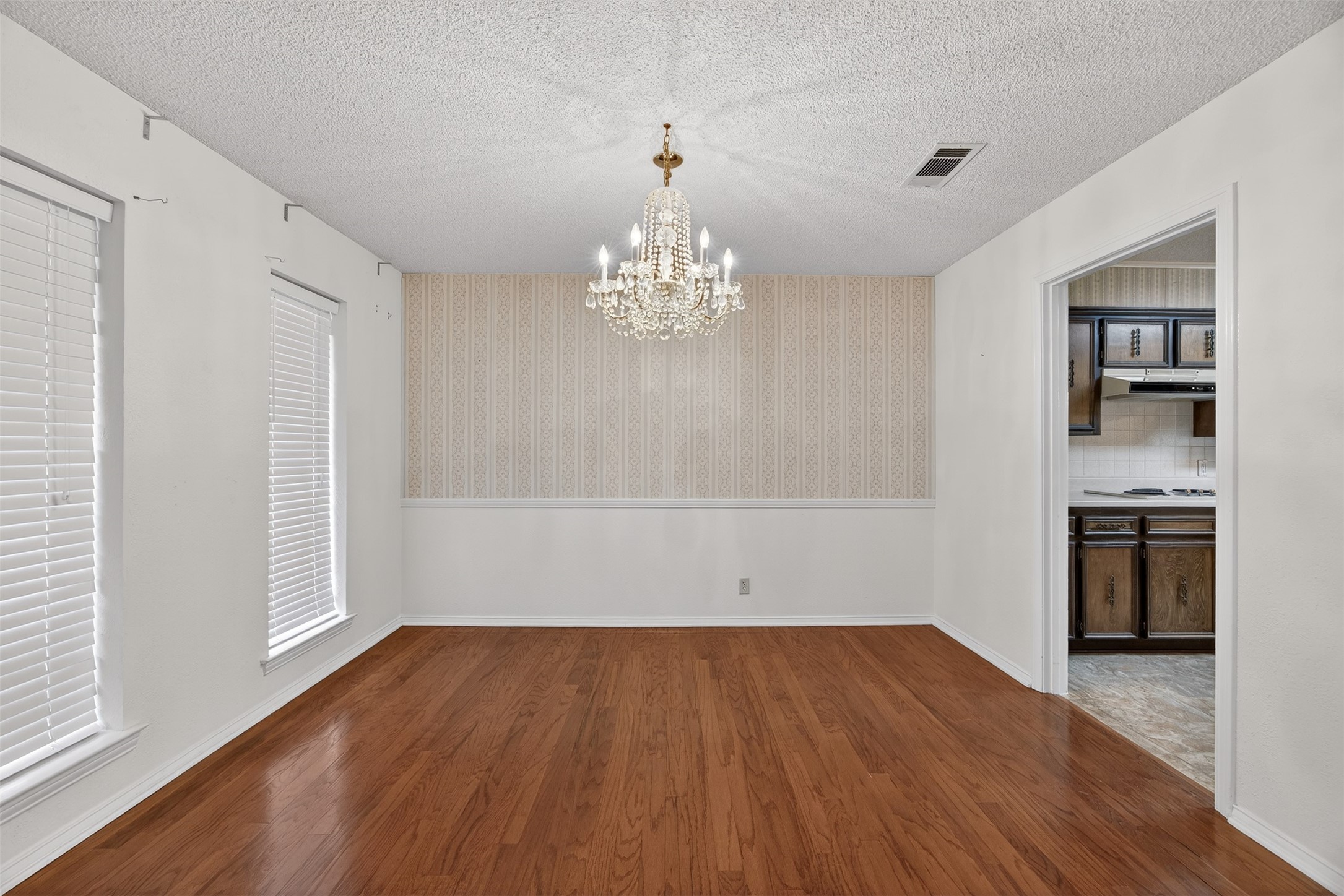 2907 Glasgow Drive Arlington TX 76015
