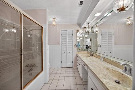 2907 Glasgow Drive Arlington TX 76015
