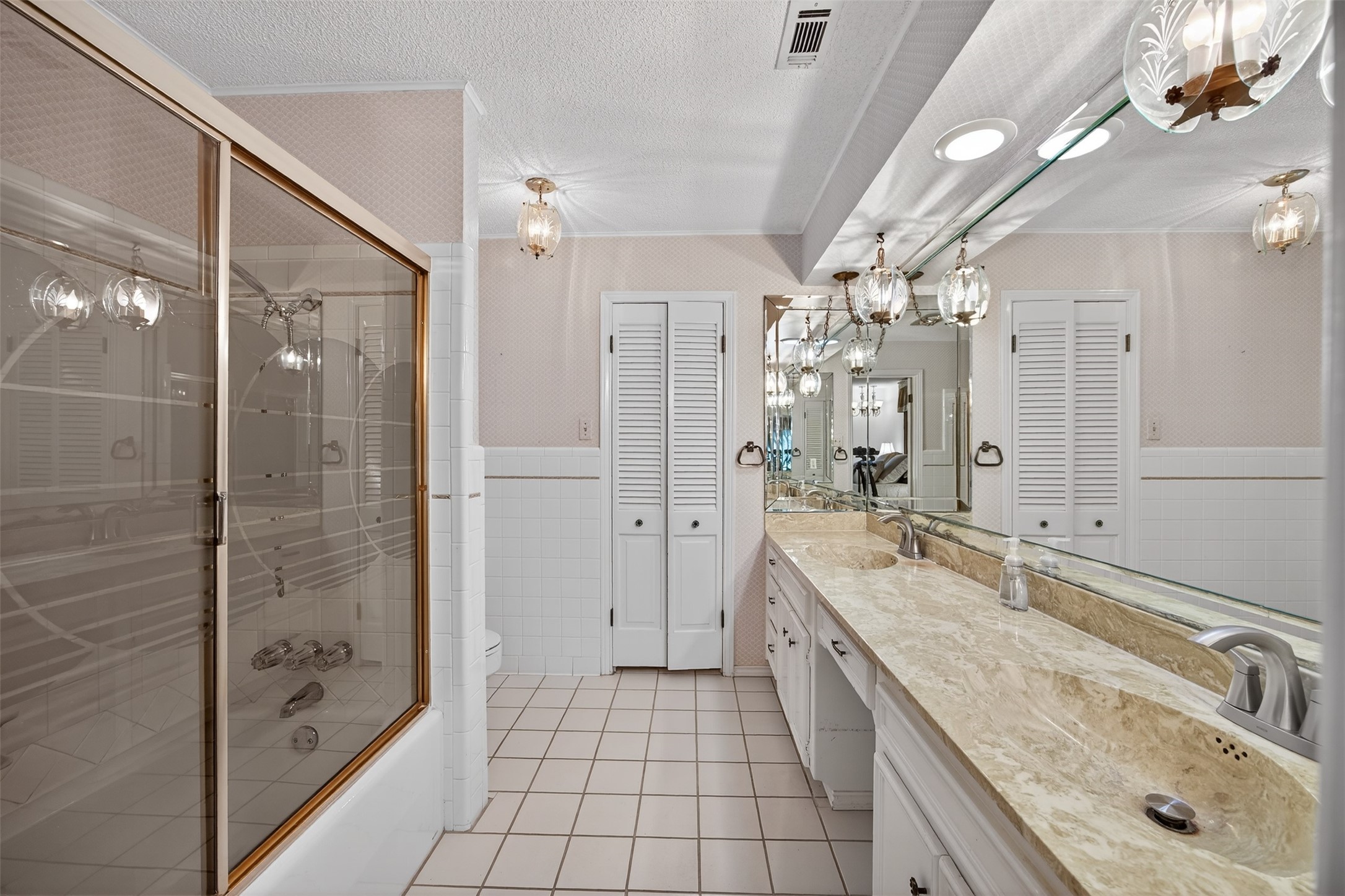 2907 Glasgow Drive Arlington TX 76015