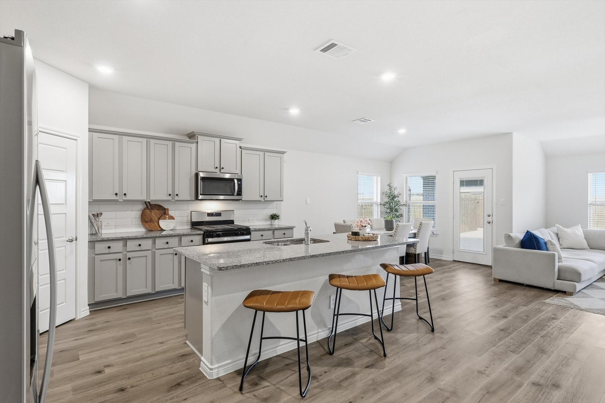 2933 Pinecrest Drive Aubrey TX 76227